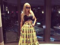 Paris Hilton w zjawiskowo seksownej sukni 